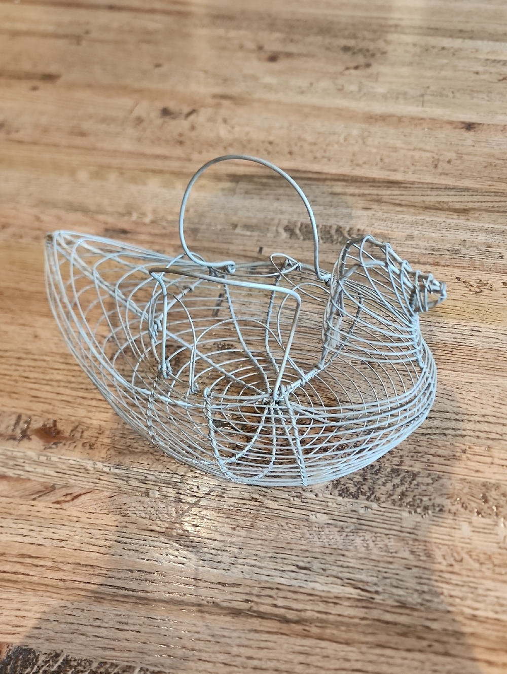 Vintage Wire Hen Egg Basket - Gray